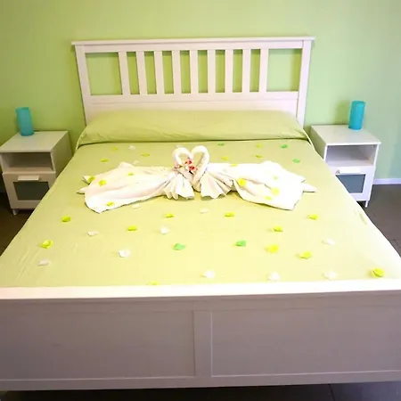 Bed And Coffee Bed & Breakfast
